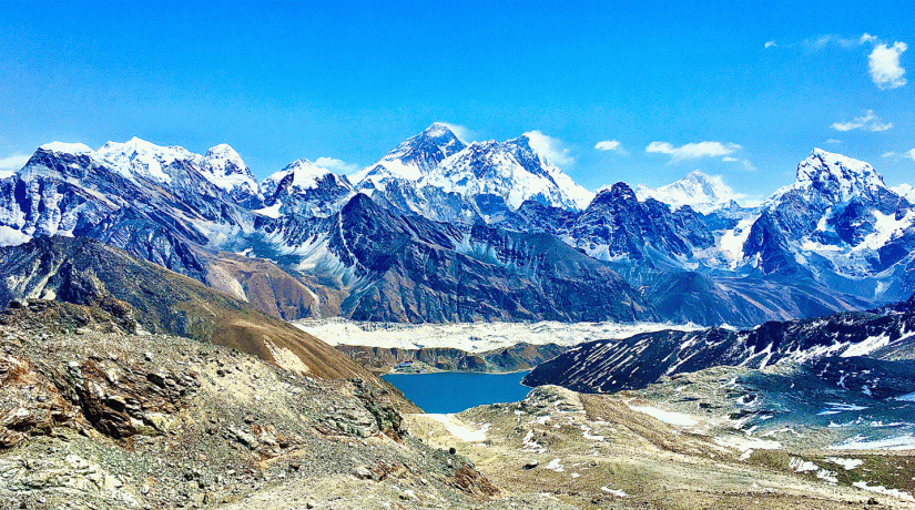 Everest-Vista-from-Renjo-pass